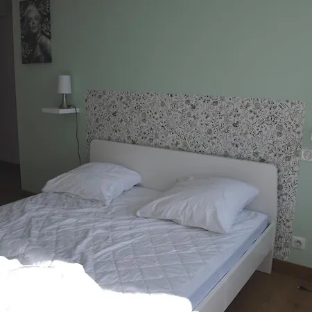 De L'ancienne Ecole, 24 Personnes 度假居