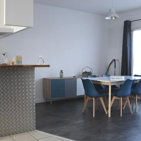 De L'ancienne Ecole, 24 Personnes 度假居