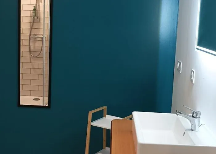 De L'ancienne Ecole, 24 Personnes * Les Châtelliers-Châteaumur