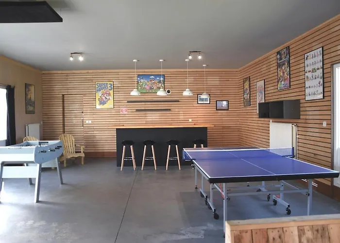 De L'ancienne Ecole, 24 Personnes Feriehus *