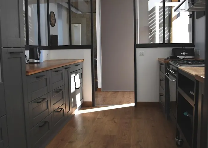 Feriehus De L'ancienne Ecole, 24 Personnes Les Châtelliers-Châteaumur