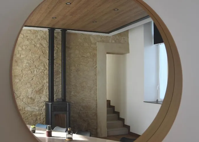 De L'ancienne Ecole, 24 Personnes *